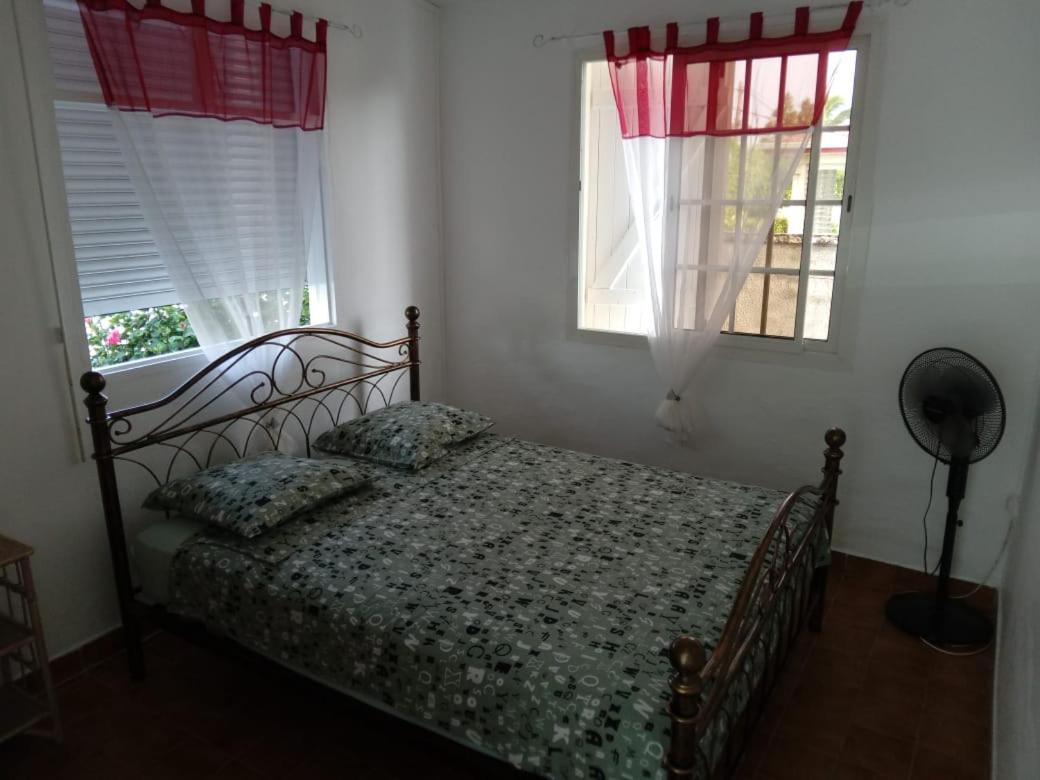 Locations Saisonnieres Villa Sainte-Anne  Ngoại thất bức ảnh
